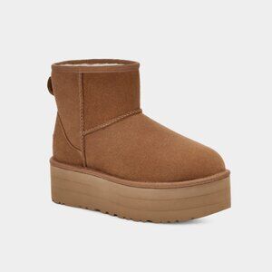 NWT - Ugg Classic Mini Platform Boots - Chestnut ❄️